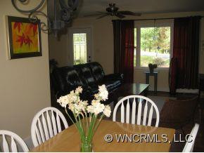 1 Pinecroft Road - Photo 5