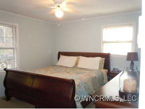 1918 Willow Road - Photo 5