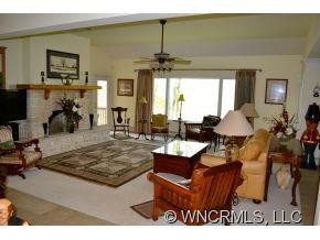 334 Summerset Drive - Photo 4