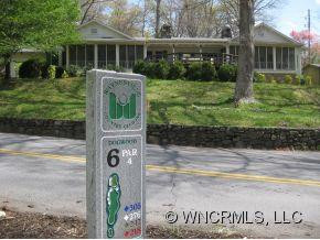 305 Longview Drive - Photo 2