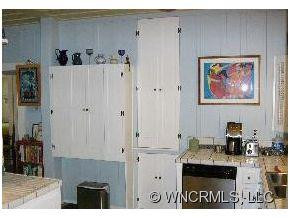 305 Longview Drive - Photo 18
