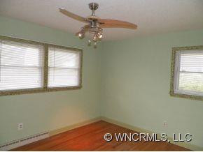 90 REEMS CREEK ROAD - Photo 4