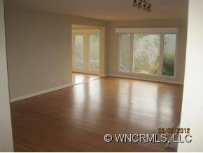  - Photo 2