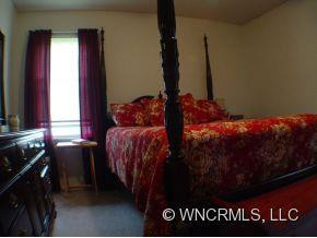 218 BLUE RIDGE ROAD - Photo 4