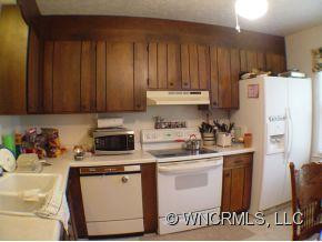 218 BLUE RIDGE ROAD - Photo 10