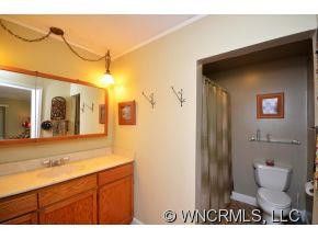 553 OAK GROVE ROAD - Photo 10