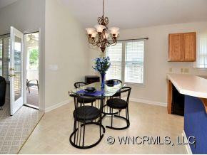 48 SUNVIEW CIRCLE - Photo 3