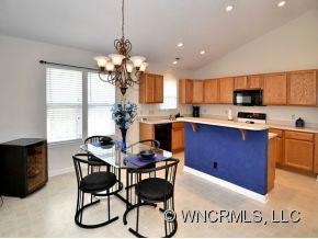 48 SUNVIEW CIRCLE - Photo 5
