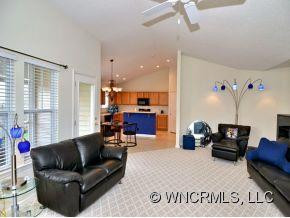 48 SUNVIEW CIRCLE - Photo 6