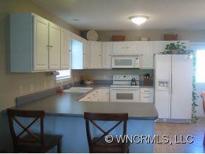 10 Fernwood Avenue - Photo 12