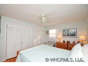1 Braddock Way - Photo 8