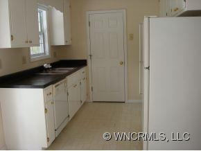 221 Jordan Road - Photo 10