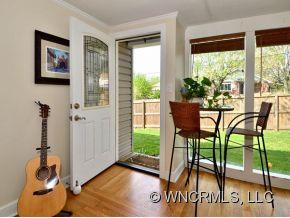 156 MICHIGAN AVENUE - Photo 2