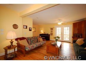 106 Caledonia - Photo 7
