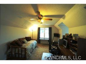706 Woodhill Drive - Photo 5