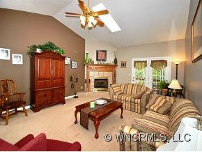 19 SWEETWATER OAKS DRIVE - Photo 3