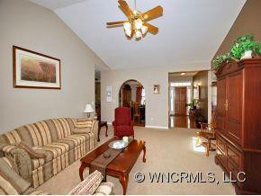 19 SWEETWATER OAKS DRIVE - Photo 4