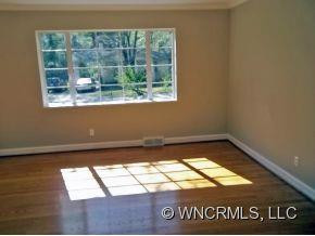 520 Oak Hill Court - Photo 4