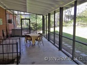 520 Oak Hill Court - Photo 9