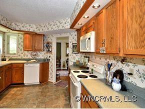 127 DEERLAKE DRIVE - Photo 9