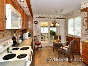 127 DEERLAKE DRIVE - Photo 10