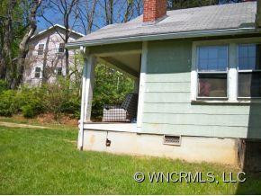 302 Virginia Avenue - Photo 2