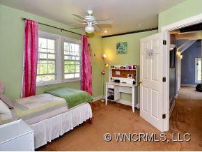 70 LINCOLN AVENUE - Photo 16