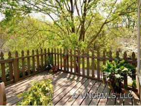 70 LINCOLN AVENUE - Photo 24