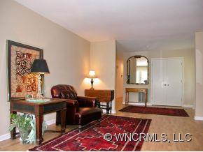 24 CRABAPPLE LANE - Photo 2