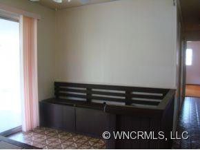 28 West Silverleaf - Photo 3