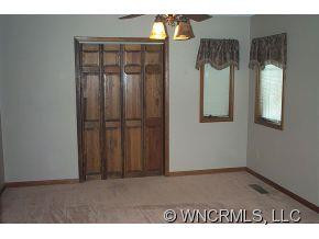 205 Woodfield Dr. - Photo 9