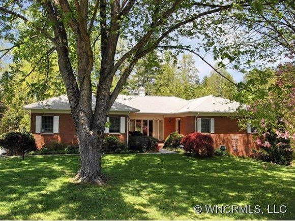 120 LARCHMONT DRIVE