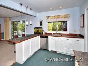 120 LARCHMONT DRIVE - Photo 8