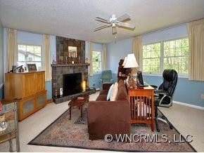 120 LARCHMONT DRIVE - Photo 9