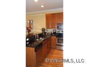 125 S Lexington Ave, Unit 307 - Photo 5