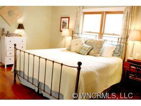65 Pine Tree Lane - Photo 6