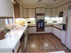 102 Paula Place - Photo 7