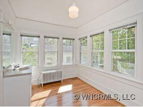 37 GRACELYN ROAD - Photo 10