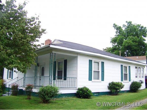 114 Edwards Avenue