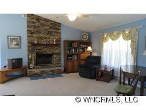 95 Goldview Road - Photo 2