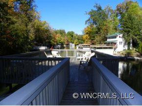 2038 Memorial Hwy - Photo 17