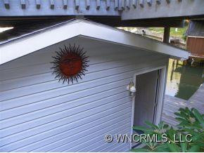 2038 Memorial Hwy - Photo 19