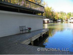 2038 Memorial Hwy - Photo 20