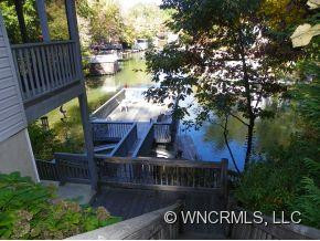 2038 Memorial Hwy - Photo 3