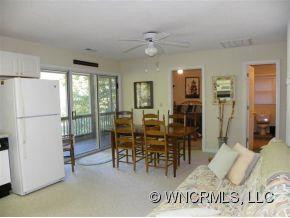 2038 Memorial Hwy - Photo 6