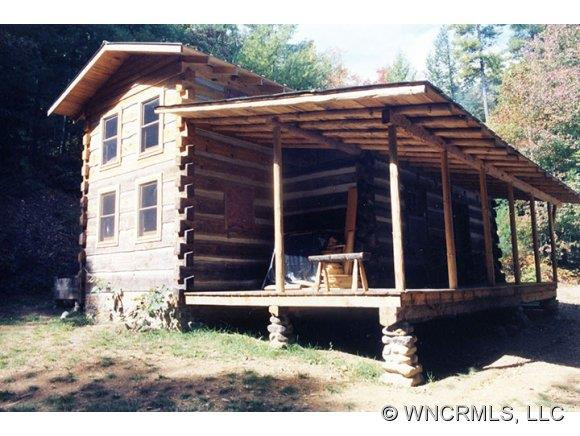 750 Log Cabin Road