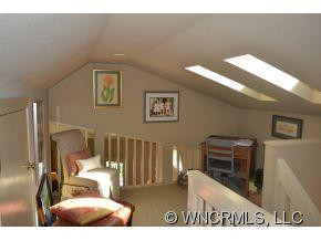 239 BEARWALLOW MOUNTAIN RD - Photo 12