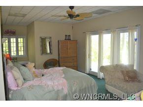 239 BEARWALLOW MOUNTAIN RD - Photo 15