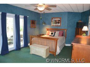 239 BEARWALLOW MOUNTAIN RD - Photo 16