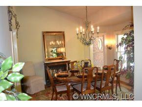 239 BEARWALLOW MOUNTAIN RD - Photo 9